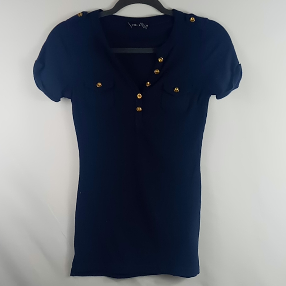 Womens short sleeve top size medium